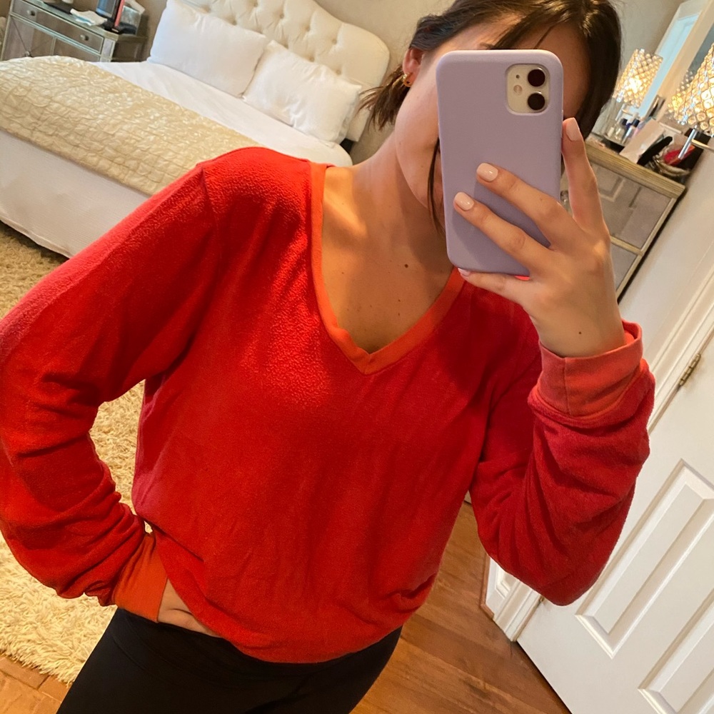 Wildfox V neck sweatshirt - Picture 2 of 5